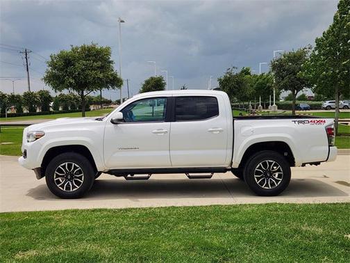 2020 Toyota Tacoma TRD Sport