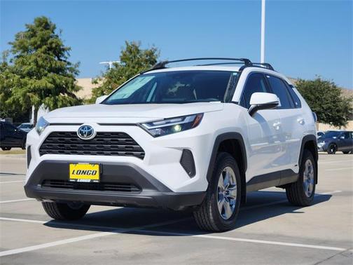 2025 Toyota RAV4 Hybrid XLE