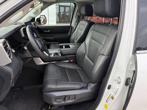 2023 Toyota Sequoia SR5