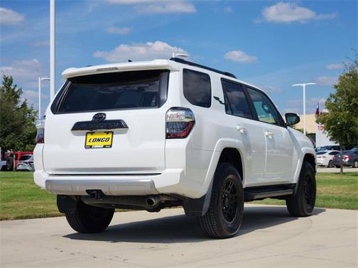 2023 Toyota 4Runner TRD Off Road