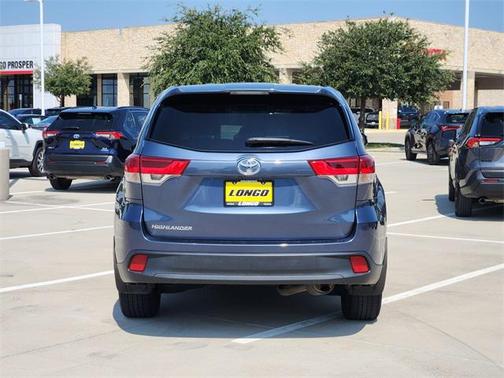 2019 Toyota Highlander LE I4