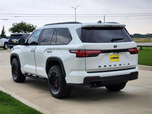2023 Toyota Sequoia Base
