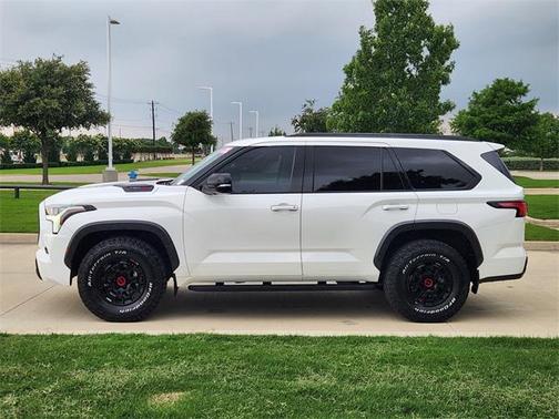 2023 Toyota Sequoia Base