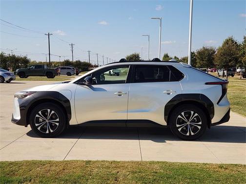 2024 Toyota bZ4X XLE