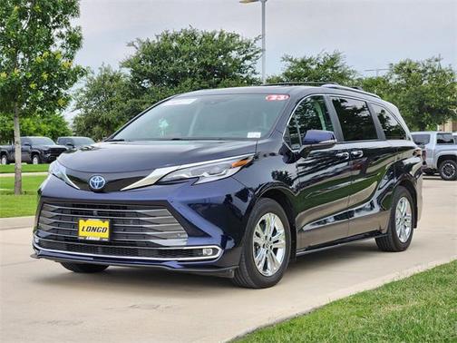 2023 Toyota Sienna Platinum 7 Passenger