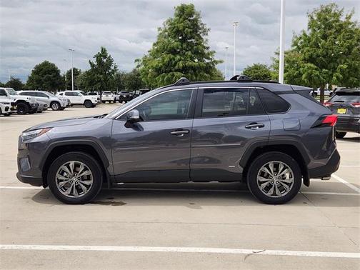 2023 Toyota RAV4 Hybrid XLE Premium