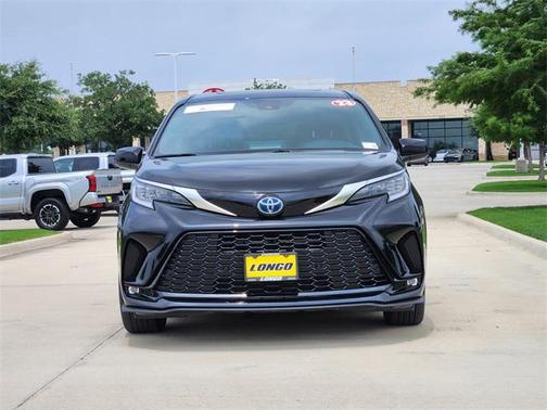 2023 Toyota Sienna XSE 7 Passenger