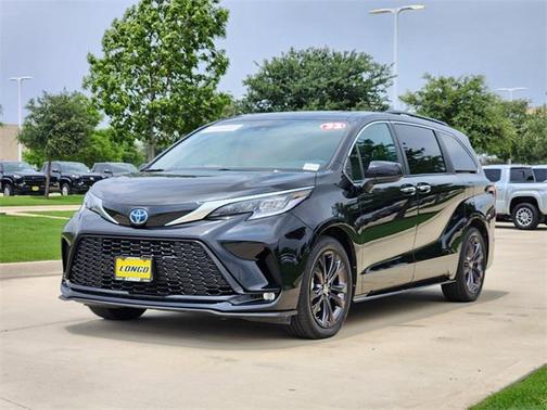 2023 Toyota Sienna XSE 7 Passenger