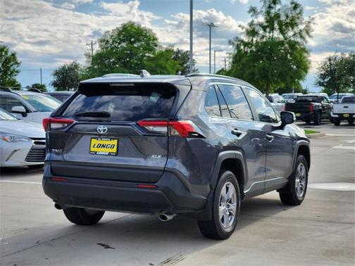 2024 Toyota RAV4 XLE