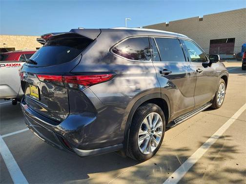 2023 Toyota Highlander Hybrid Limited