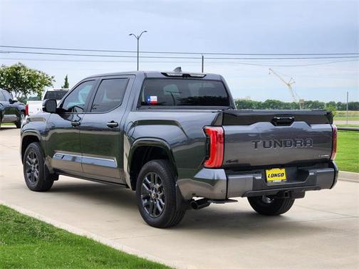 2025 Toyota Tundra Hybrid Platinum