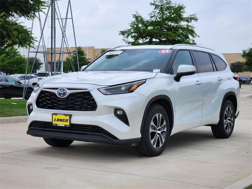 2022 Toyota Highlander Hybrid XLE