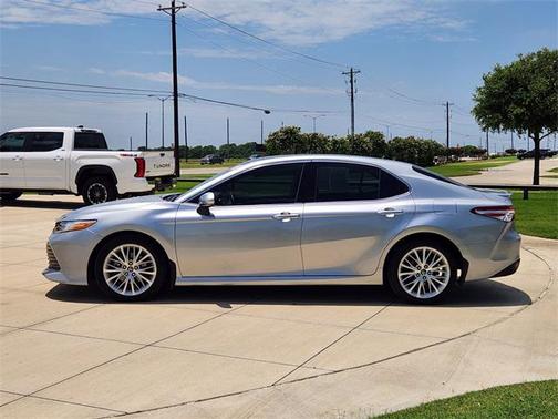 2018 Toyota Camry XLE
