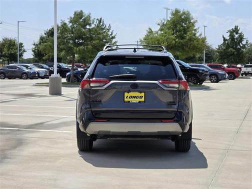 2024 Toyota RAV4 Hybrid SE