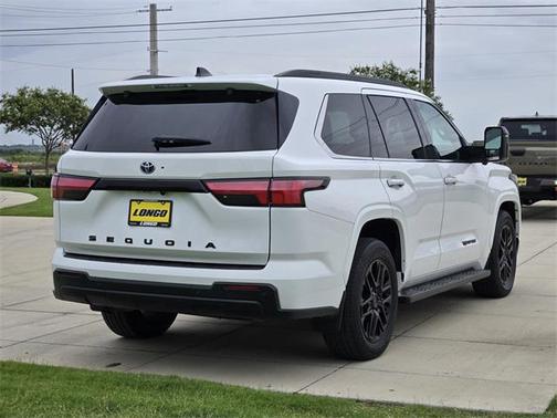 2023 Toyota Sequoia SR5