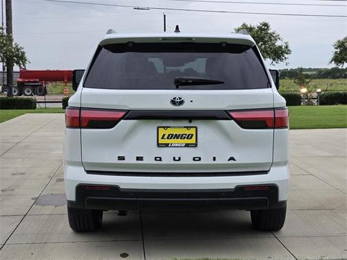 2023 Toyota Sequoia SR5