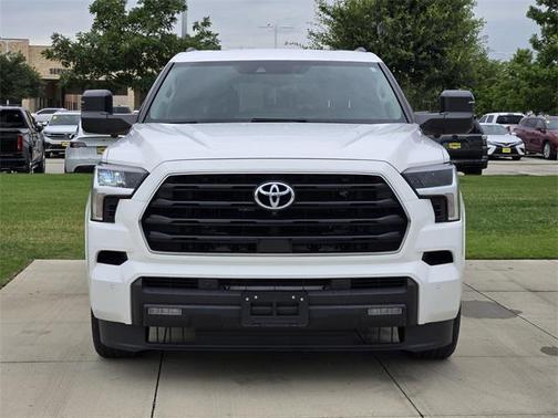 2023 Toyota Sequoia SR5