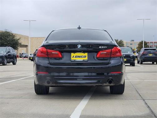 2019 BMW 530 530i