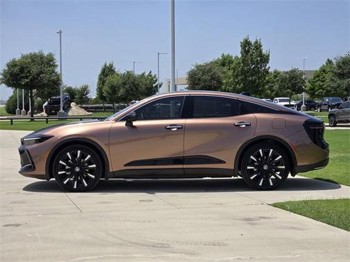 2025 Toyota Crown Platinum