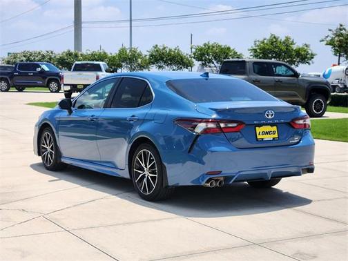 2024 Toyota Camry Hybrid SE