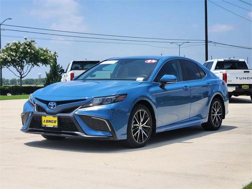 2024 Toyota Camry Hybrid SE