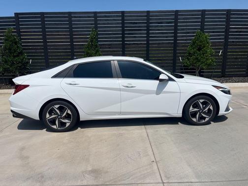 2023 Hyundai ELANTRA HEV Limited