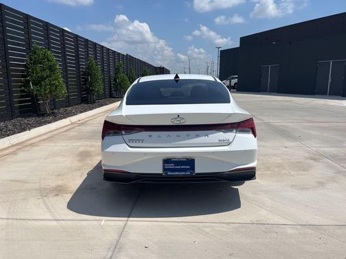2023 Hyundai ELANTRA HEV Limited