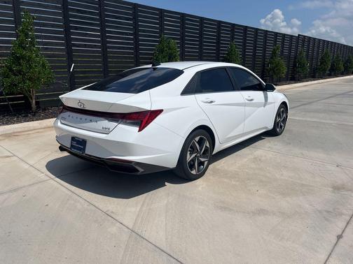 2023 Hyundai ELANTRA HEV Limited