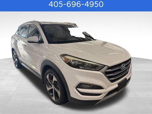 Winter White 2017 Hyundai TUCSON Sport