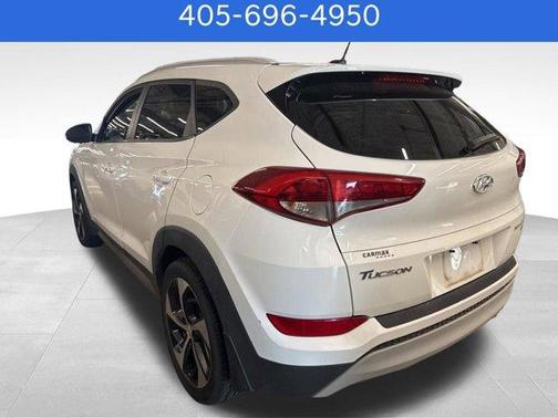 Winter White 2017 Hyundai TUCSON Sport