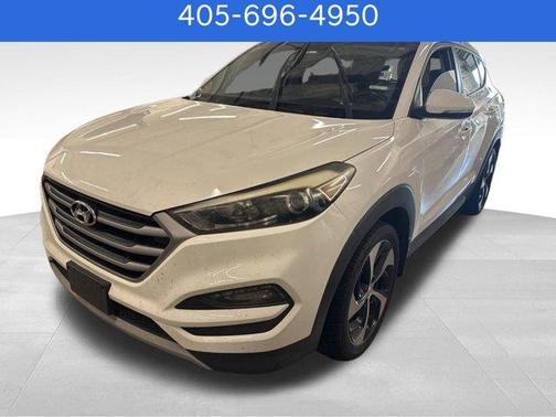 Winter White 2017 Hyundai TUCSON Sport
