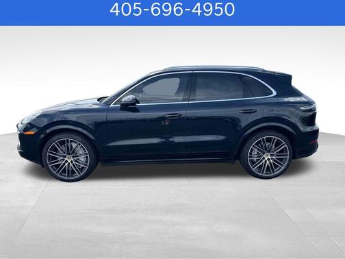 Moonlight Blue Metallic 2019 Porsche Cayenne Turbo
