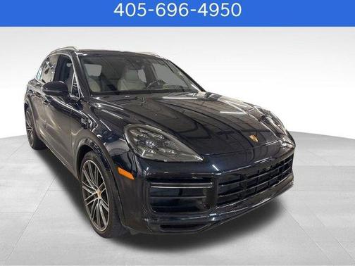 Moonlight Blue Metallic 2019 Porsche Cayenne Turbo