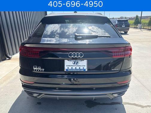 Mythos Black Metallic 2022 Audi Q8 55 Prestige