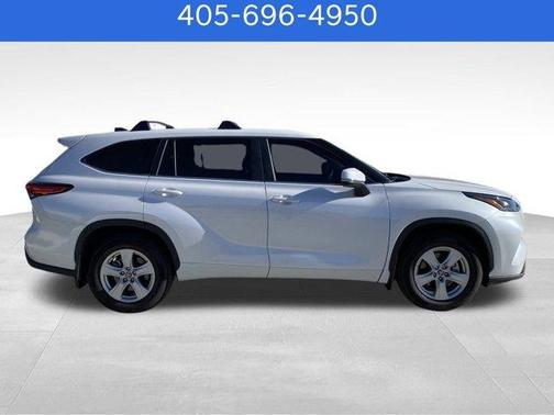 2023 Toyota Highlander Hybrid LE