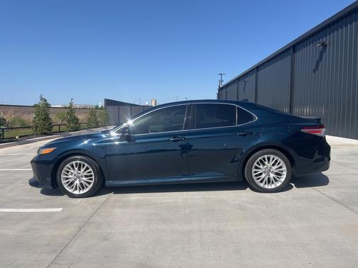 2019 Toyota Camry XLE