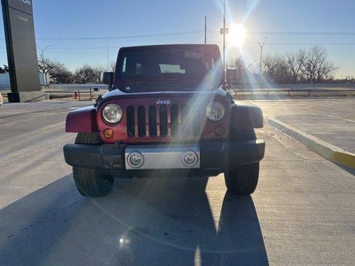 Photo 2 of 24 of 2012 Jeep Wrangler Unlimited Sahara