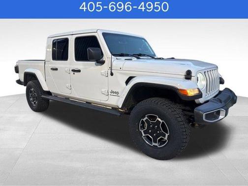 Bright White Clearcoat 2020 Jeep Gladiator Overland