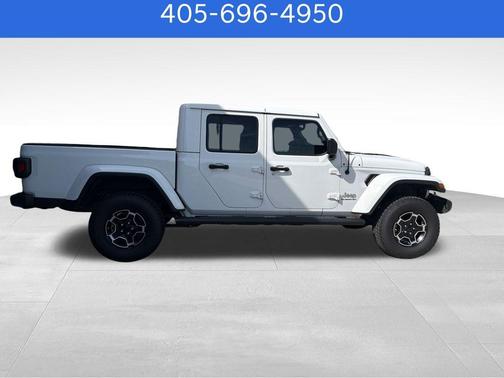 Bright White Clearcoat 2020 Jeep Gladiator Overland