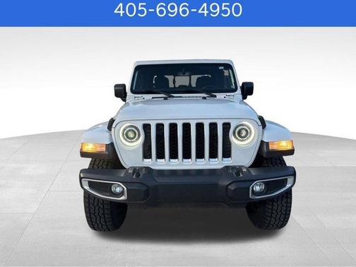 Bright White Clearcoat 2020 Jeep Gladiator Overland