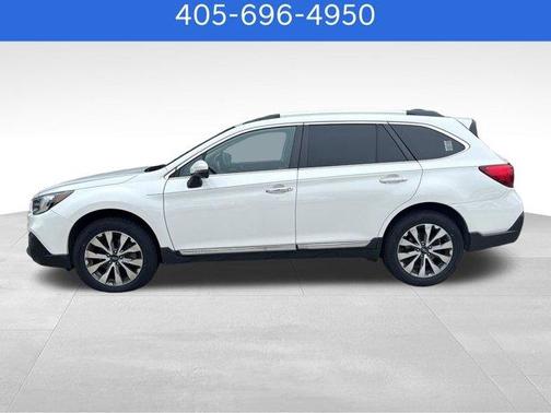 Crystal White Pearl 2018 Subaru Outback 3.6R Touring