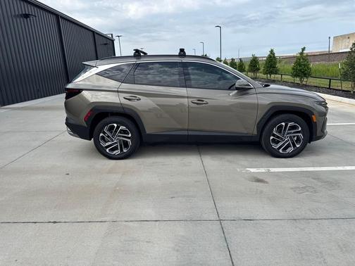 2025 Hyundai TUCSON Hybrid Limited