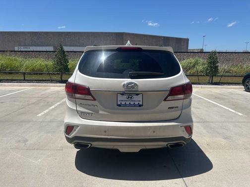 2017 Hyundai SANTA FE SE Ultimate