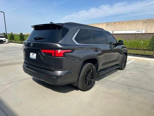 2024 Toyota Sequoia SR5