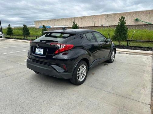 2021 Toyota C-HR LE