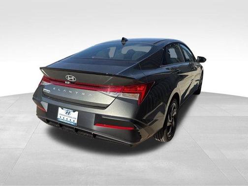 2026 Hyundai ELANTRA SEL