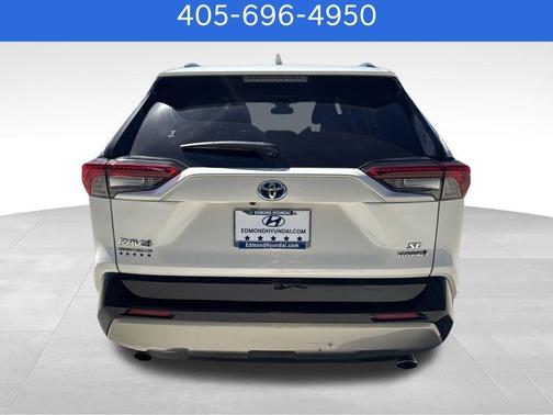 2022 Toyota RAV4 Hybrid SE