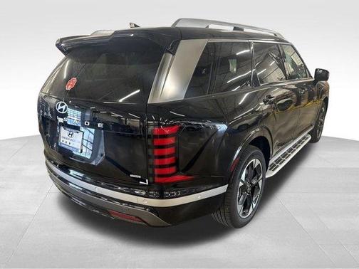 Abyss Black Pearl 2026 Hyundai PALISADE Limited