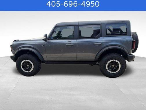 Carbonized Gray Metallic 2023 Ford Bronco Outer Banks