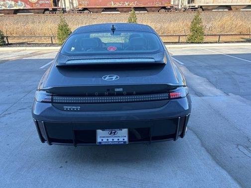 2025 Hyundai IONIQ 6 SEL